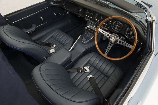 1968 Jaguar Series 1 E Type XKE 4.2 Litre Drop Head Coupe Roadster in Opalescent Silver Blue 0004